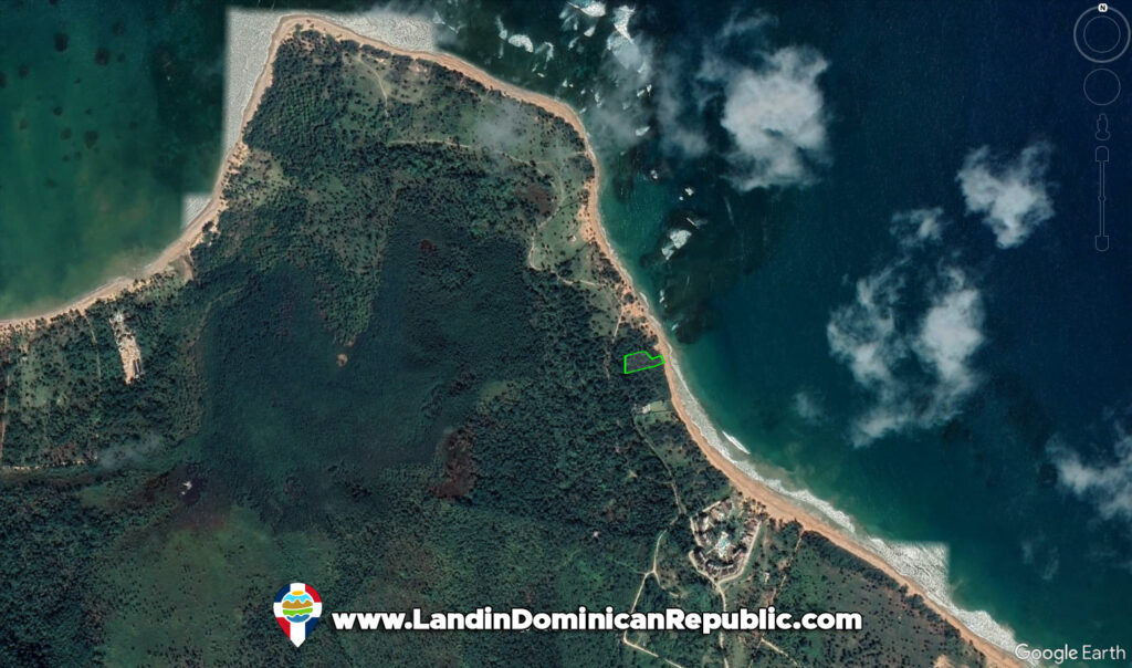 Rare "Small" Beachfront Plot in El Limon